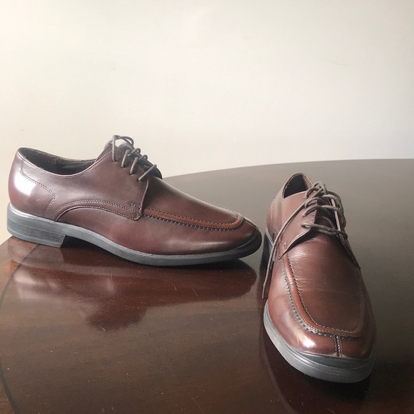 Cole Haan Chocolate Brn lace up 8.5M plain Oxfords - Picture 7 of 8